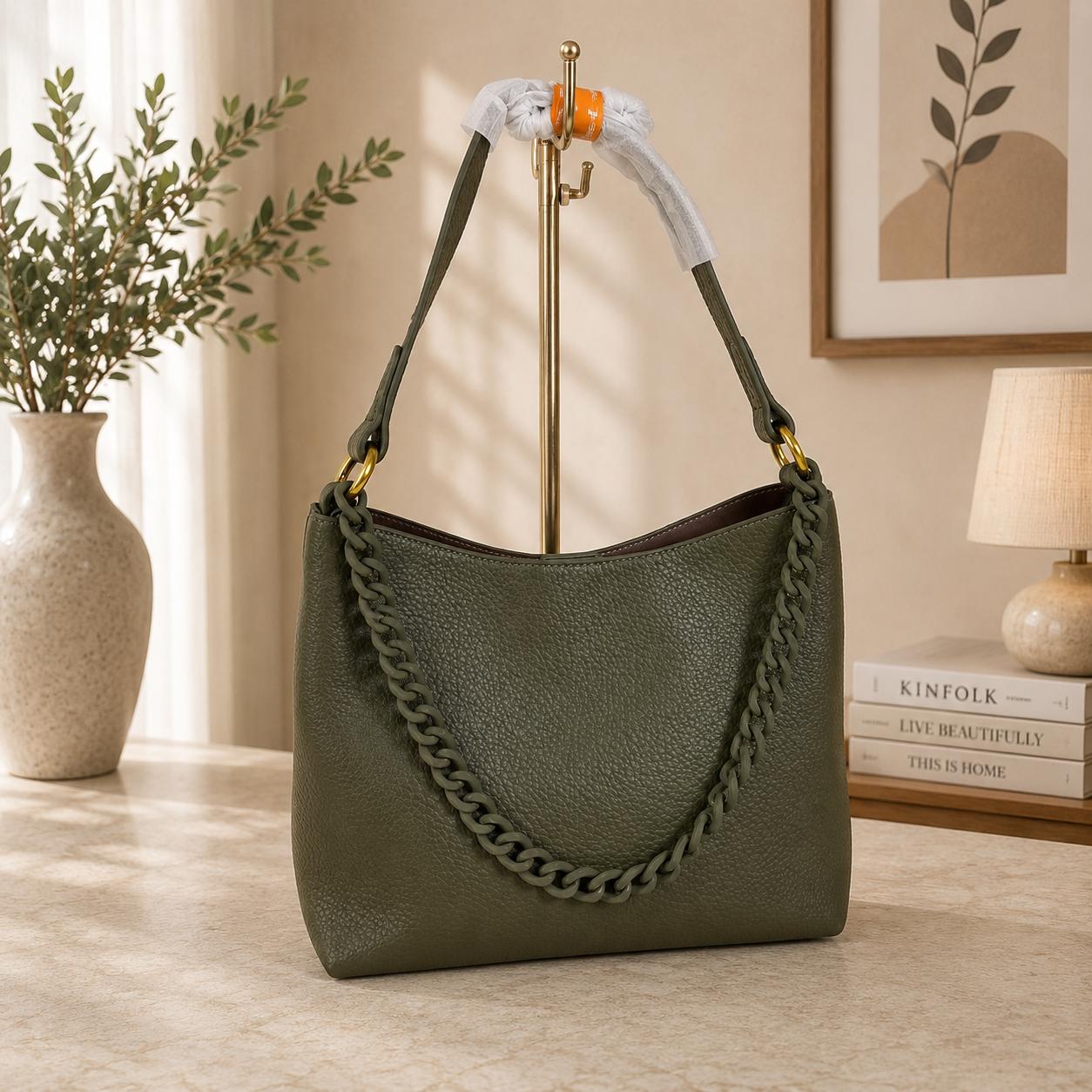 Nova Chain Bag